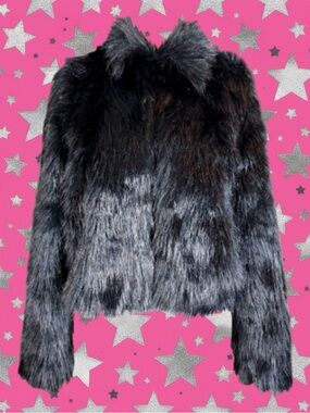 Cider NWT Goth Festival Black Hook Front Fuzzy Faux Fur Cropped Jacket Size M